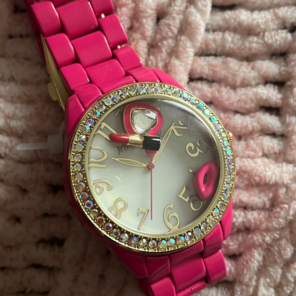Betsey johnson hot pink scene 2000s y2k juicy couture